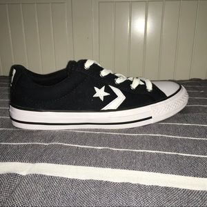 ⭐️⭐️⭐️Black Low-Top Converse